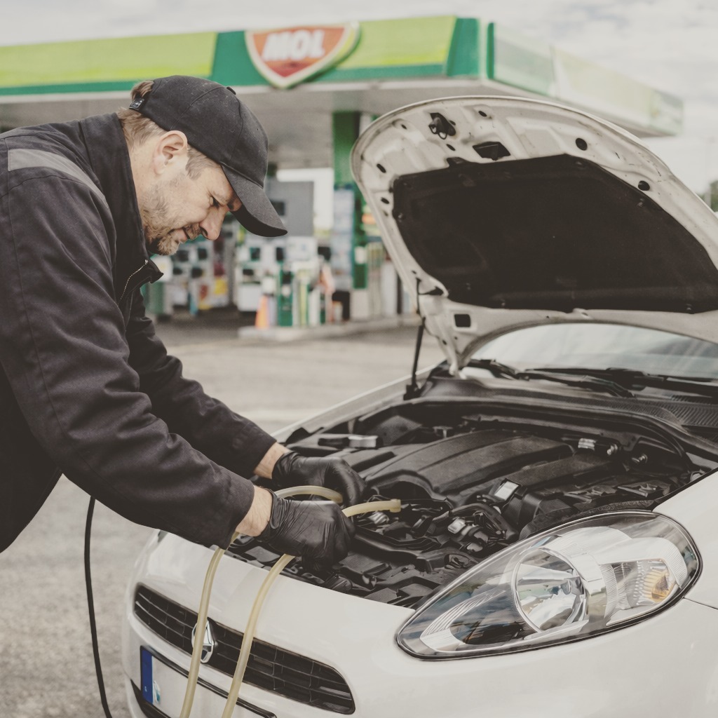 🔧 Sipali ste pogrešno gorivo? Niste jedini.
Svake godine veliki broj vozača napravi istu grešku – benzin u dizel ili dizel u benzin. Najvažnije je reagovati brzo i prepustiti posao stručnjacima.
✅ Više stotina uspešnih intervencija
✅ Dolazak na lokaciju u Beogradu
✅ Profesionalna oprema za vađenje goriva
✅ Bezbedno čišćenje sistema goriva
Naš cilj je da sprečimo oštećenje pumpe, injektora i motora, i da vaše vozilo ponovo bude spremno za vožnju što je brže moguće.
📍 Intervencije na terenu – pumpe, parking, garaže
⏱ Brza reakcija kada je najpotrebnije
☎️ Ako ste sipali pogrešno gorivo – ne palite auto i pozovite odmah.
🌐 www.pogresno-sipano-gorivo-beograd.rs
#pogresnogorivo #pogresnosipanogorivo #benzinuDizel #dizeluBenzin #vađenjegoriva #psg #autopomoc #beograd